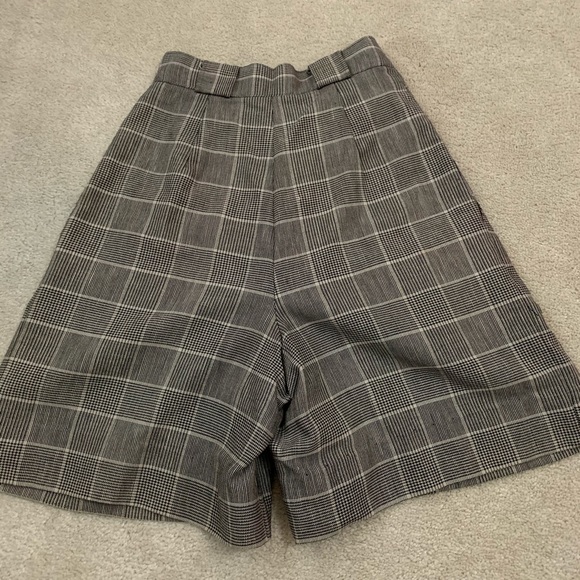 Beechers Brook plaid shorts - Picture 4 of 5